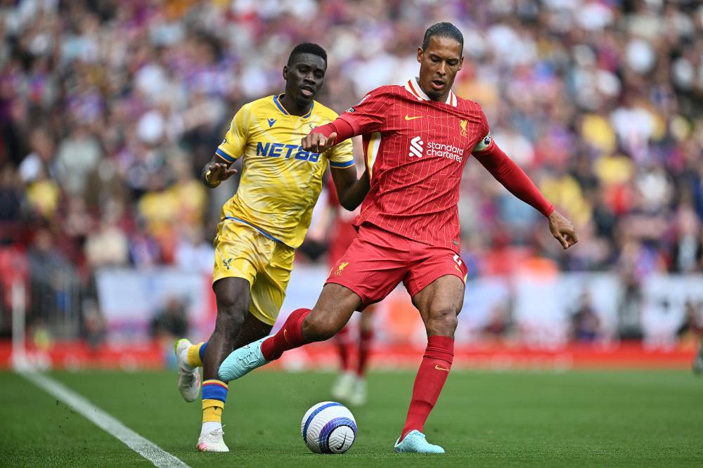 米体：那不勒斯冬窗急需补腰，已联系曼联询问引进梅努可行性